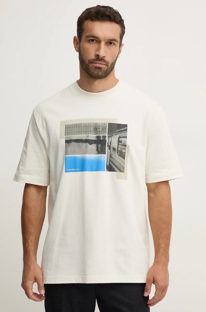 Tričko Calvin Klein Jeans kulatý béžová J30J326861