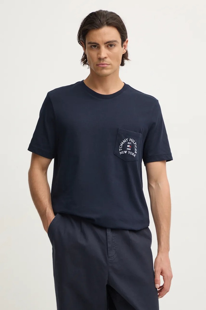 Bombažna kratka majica Tommy Hilfiger Potisk mornarsko modra MW0MW36481