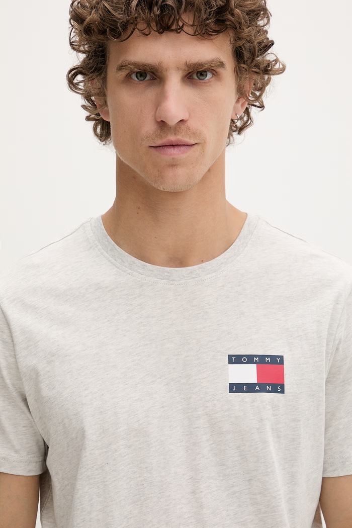 Tommy Jeans tričko pánske bavlnené sivá DM0DM20740
