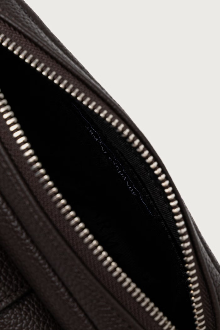 Armani Exchange сумочка жіноча зі штучної шкіри XW000324.AF11902. коричневий