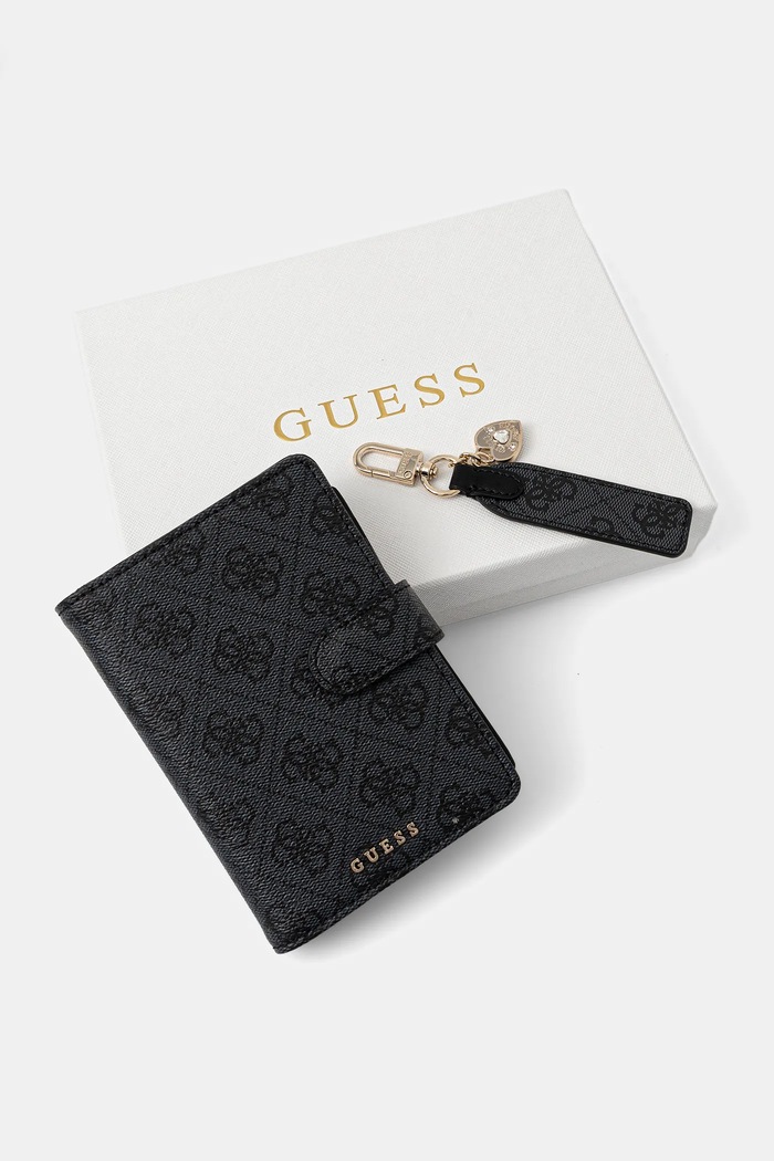 Guess etui na paszport GFBOXW.P5402