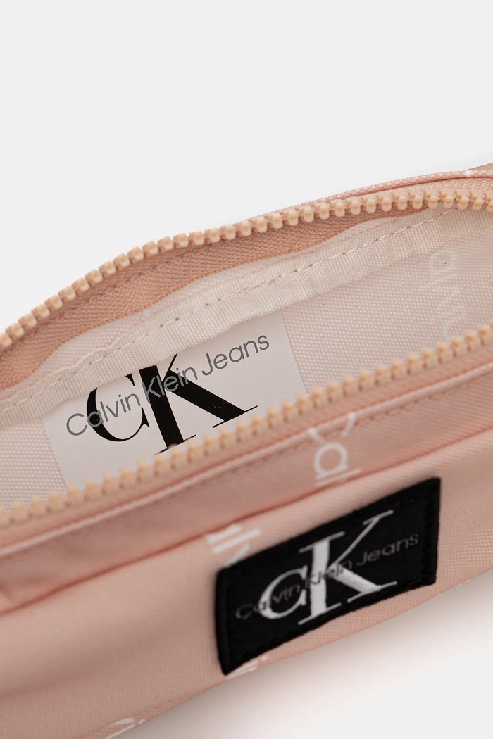 CHLAPEC Penál Calvin Klein Jeans IU0IU00710.9BYA béžová
