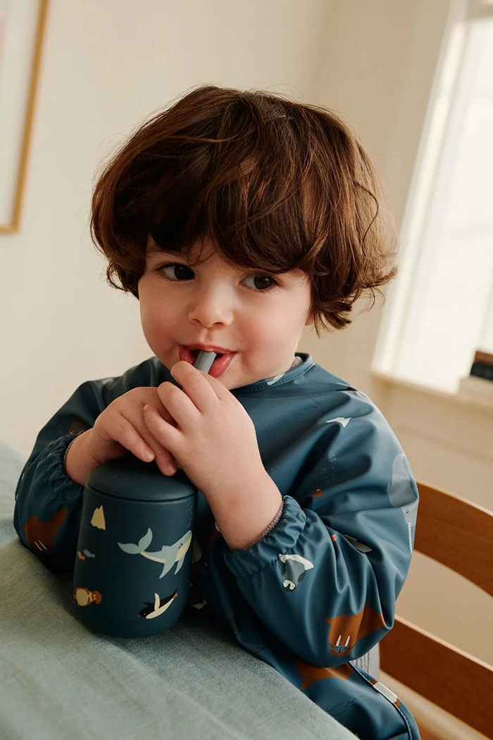 Liewood pelerină copii Merle Printed Cape Bib Produs pentru bebe albastru LW18136.9BYA