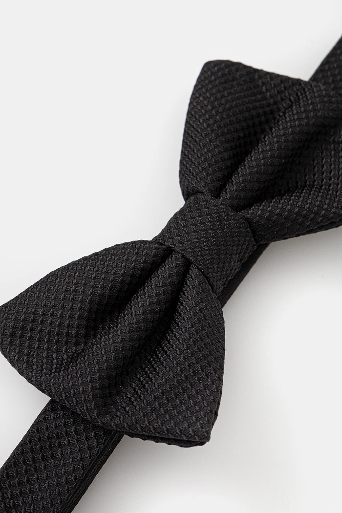Svilena leptir mašna BOSS H-B.TIE BIGIOTTO 242 50550862 crna AW25