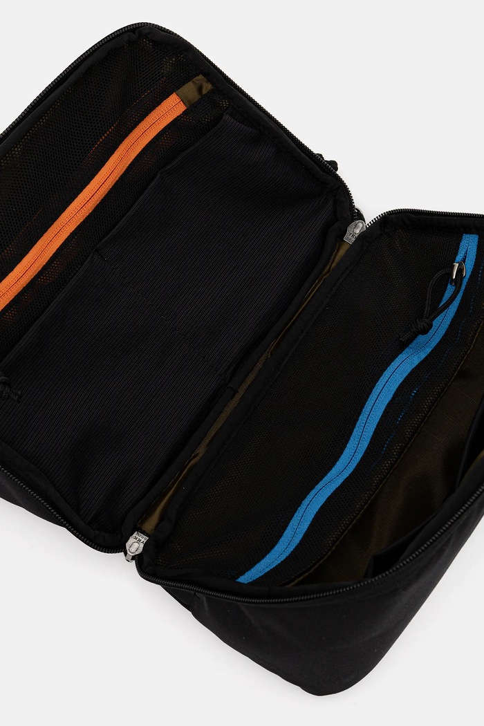 Cotopaxi trusă cosmetică de călătorie Viaje negru F25492U1514