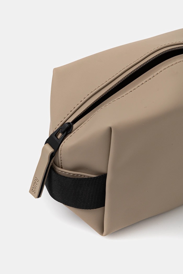Kozmetická taška Rains 15580 Wash Bag Small béžová 15580.133