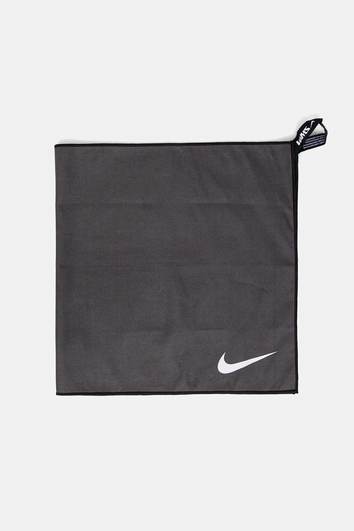 Nike ręcznik treningowy NESSD129 czarny AW25