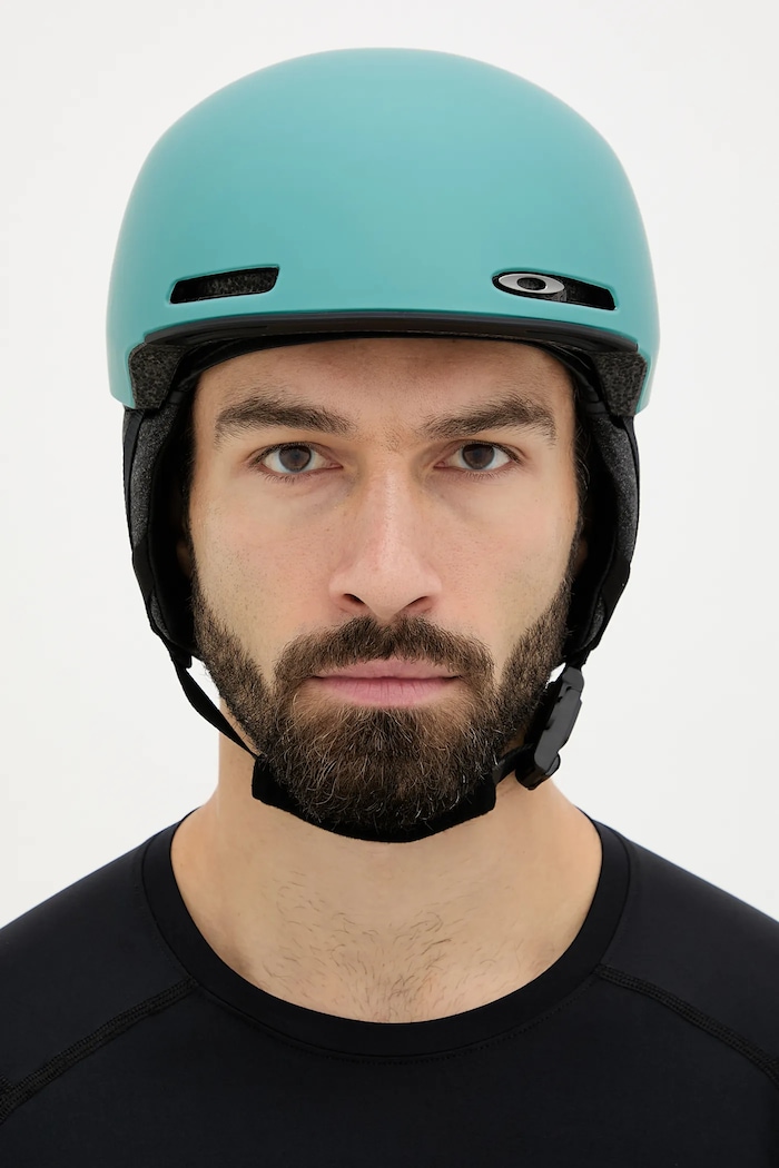 Скиорска каска Oakley MOD 1 99505.6HI