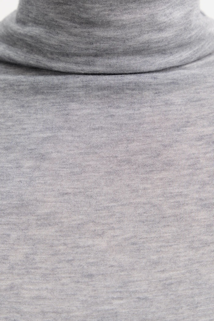 BOSS longsleeve din amestec de lână Elavu 50550639 gri
