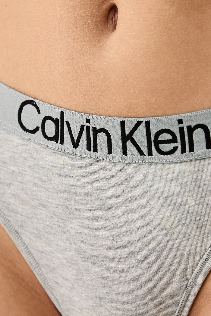 Oblačila Calvin Klein Underwear Tangice ženske bombažne z elastanom LV00QD5292 siva