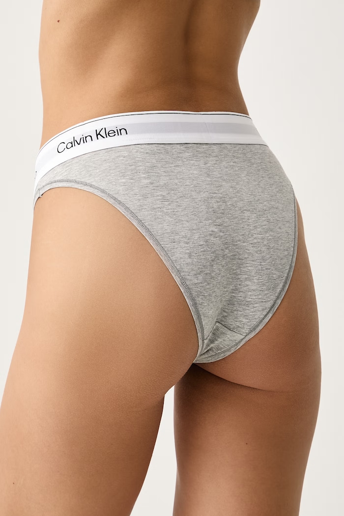 Oblečenie Calvin Klein Underwear Nohavičky dámske s bavlnou LV00QF8524 sivá