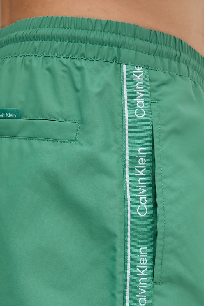 Plavkové šortky Calvin Klein zelená LV00N61108