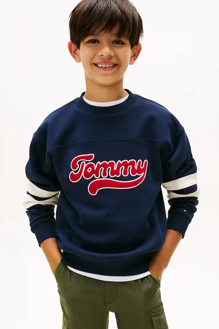 Παιδική μπλούζα Tommy Hilfiger απλικέ σκούρο μπλε KB0KB09985.9BYA
