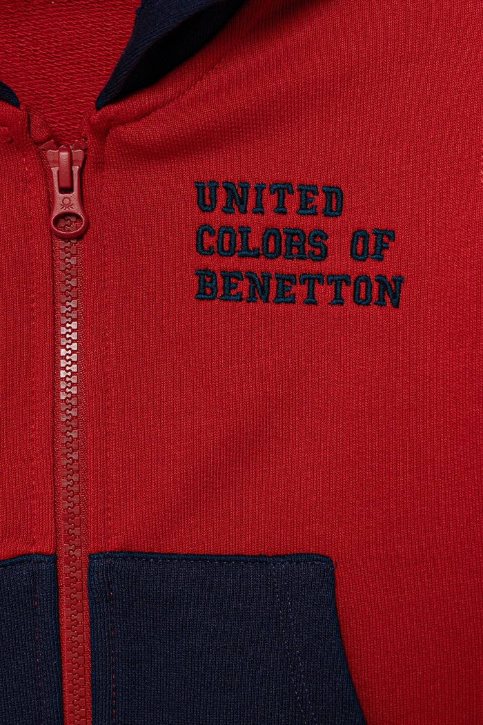 Chlapec Detská bavlnená mikina United Colors of Benetton 3J68G503V.P.seasonal červená