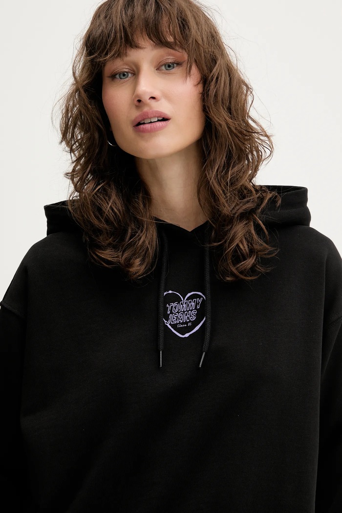 Bombažen pulover Tommy Jeans črna DW0DW21408