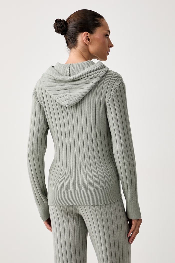 Одежда Chantelle свитер для женщин с вискозой TWIST C1A2L0 зелёный