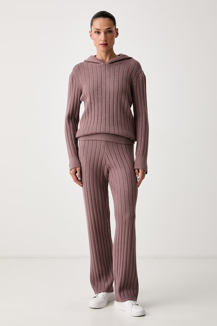 Chantelle sweter damski z wiskozą TWIST C1A2L0 brązowy AW25