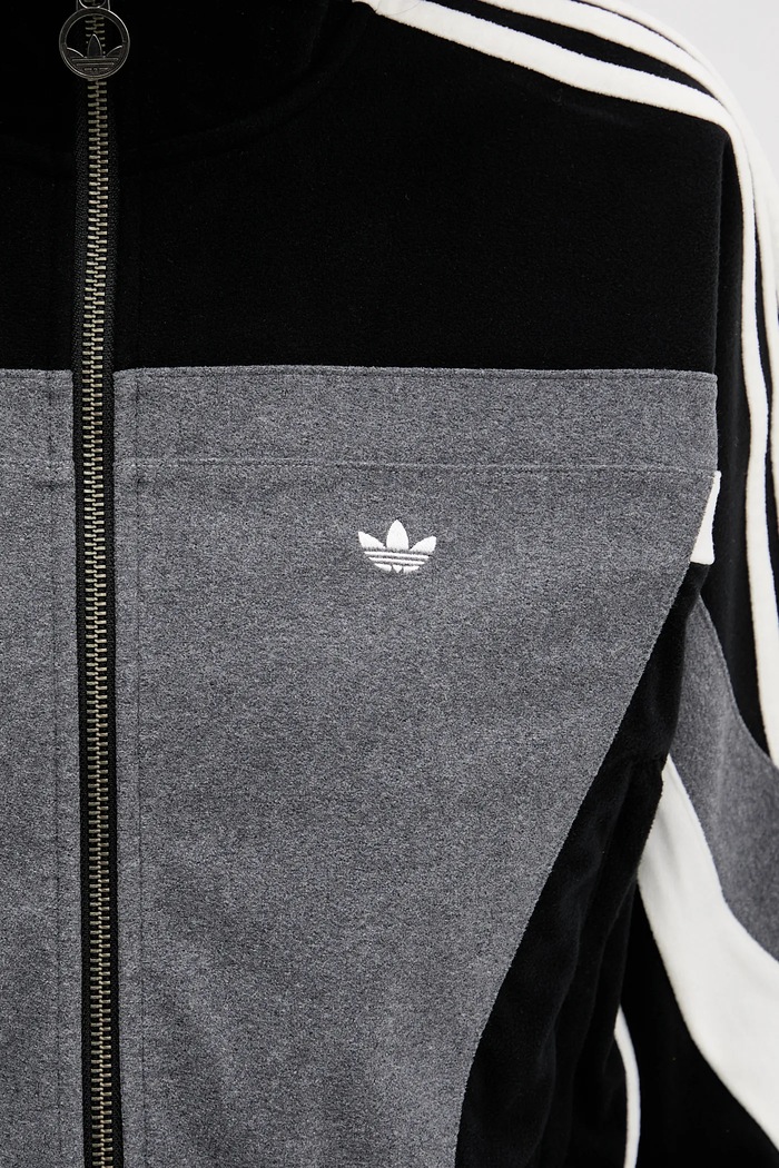 Μπλούζα adidas Originals Tracktop JW7289 μαύρο