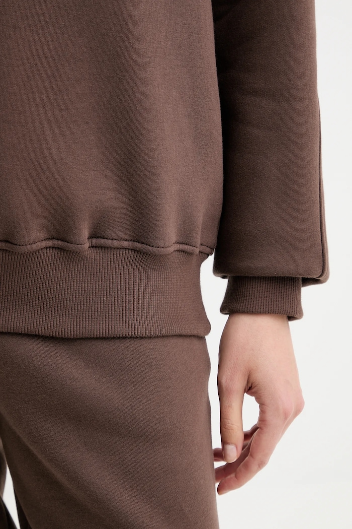 MUUV. felső MUUV. x Answear BLUZA.CREWNECK.RAIZ barna