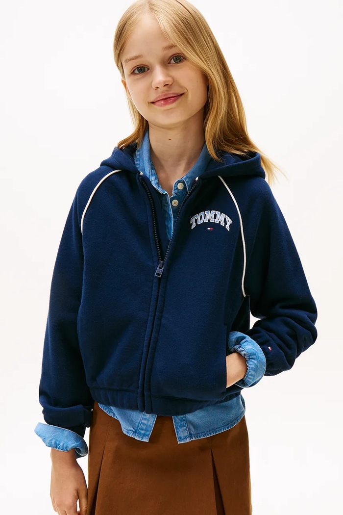 Dětská mikina Tommy Hilfiger s kapucí námořnická modř KG0KG08783.128.176.9BYA