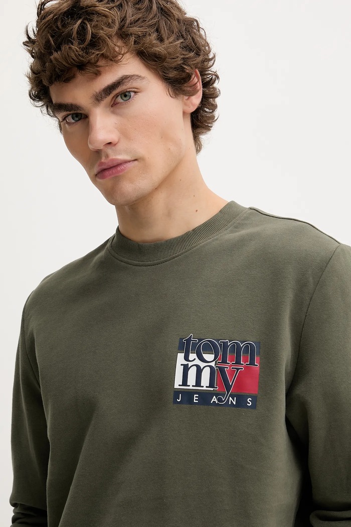 Tommy Jeans bluza bawełniana zielony DM0DM22093