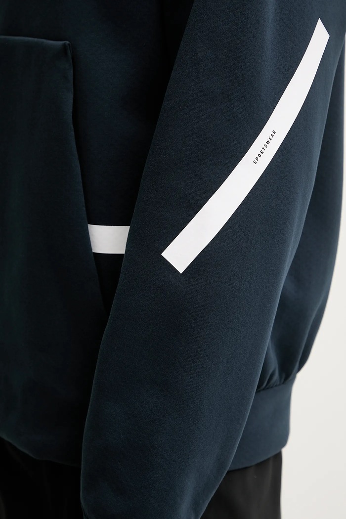 Mikina adidas x Z.N.E tmavomodrá JW4729