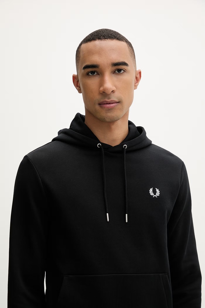 Fred Perry pulover s kapuco ženski bombažen črna M2643