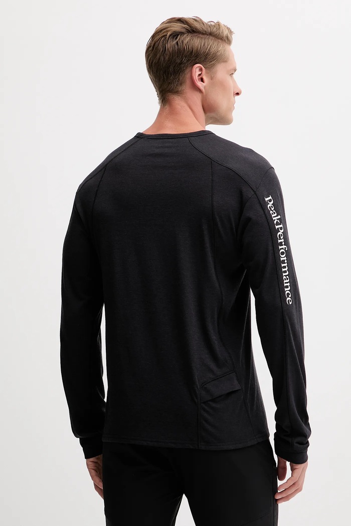 Ruházat Peak Performance sportos hosszú ujjú G80182 fekete