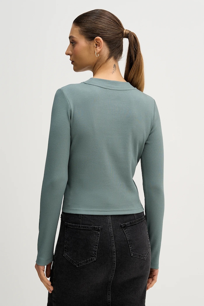 Oblečenie Tričko s dlhým rukávom Calvin Klein Jeans LV047A803G zelená