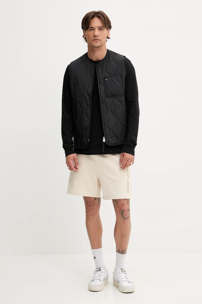 Памучна блуза с дълги ръкави Tommy Jeans DM0DM21594 черен SS26