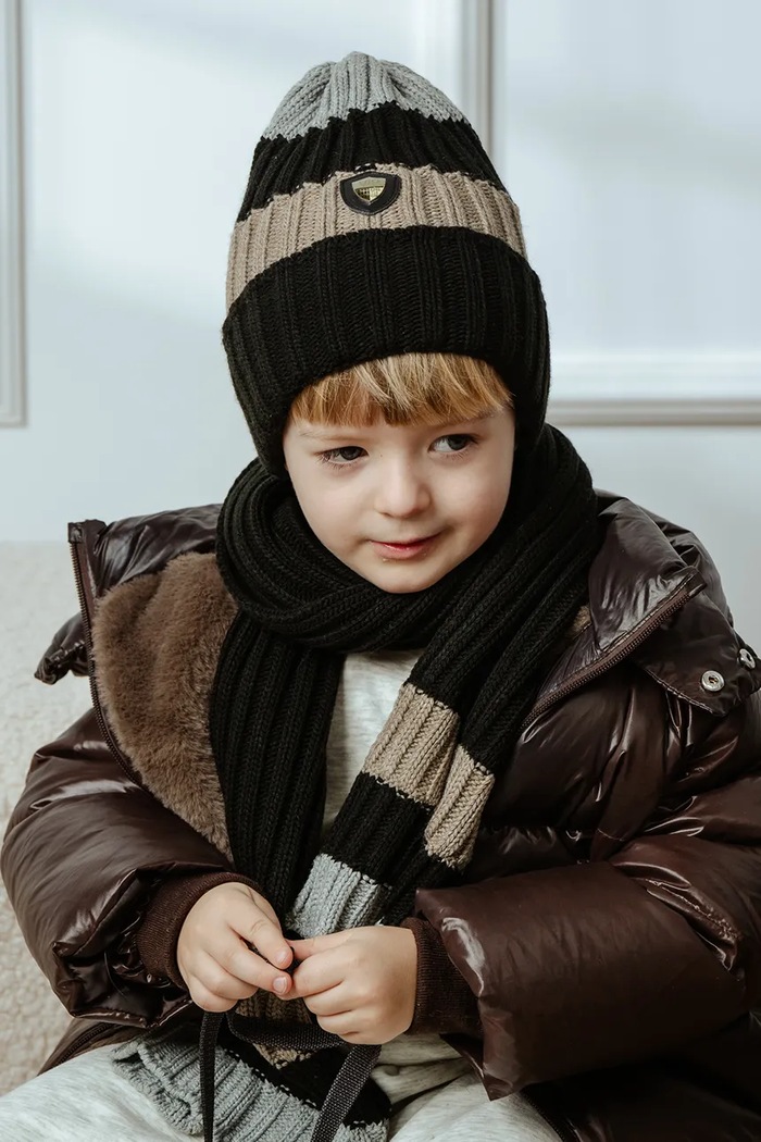 Jamiks căciulă copii RUFUS model fin negru RUFUS.Nakr.glo.JZI199.B
