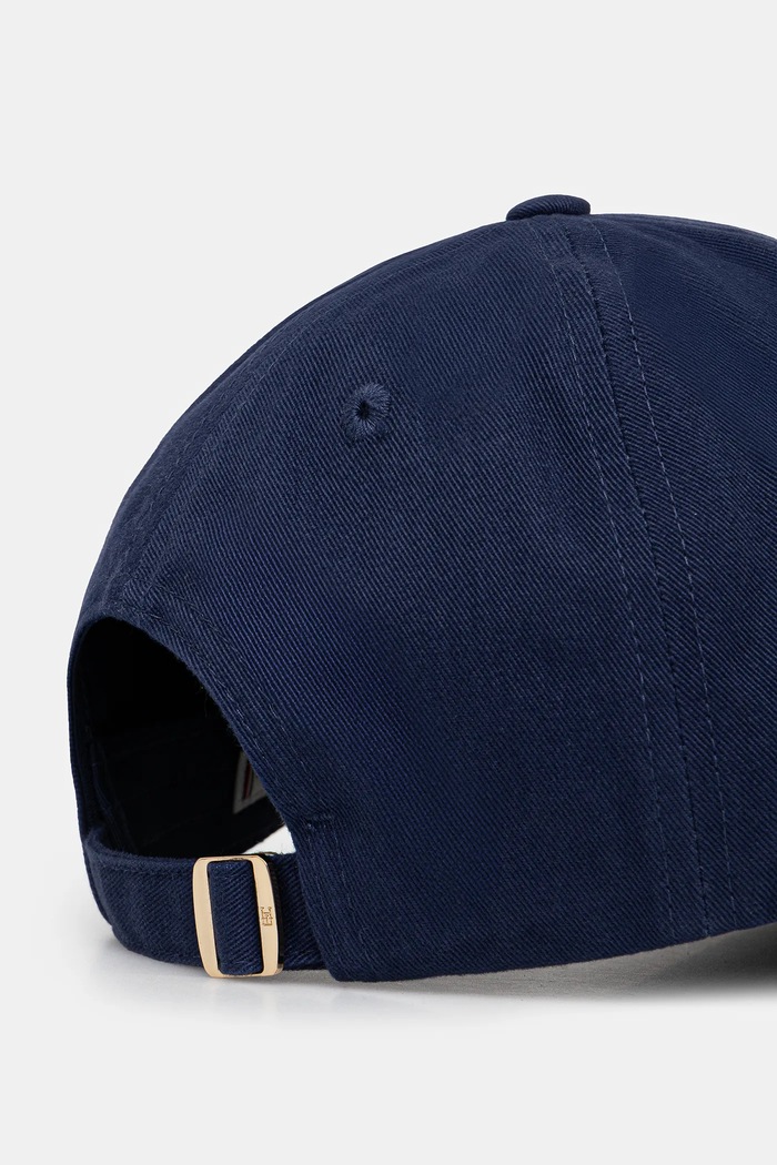 Dodatki Tommy Hilfiger kapa s šiltom ženska bombažna AW0AW17631 mornarsko modra
