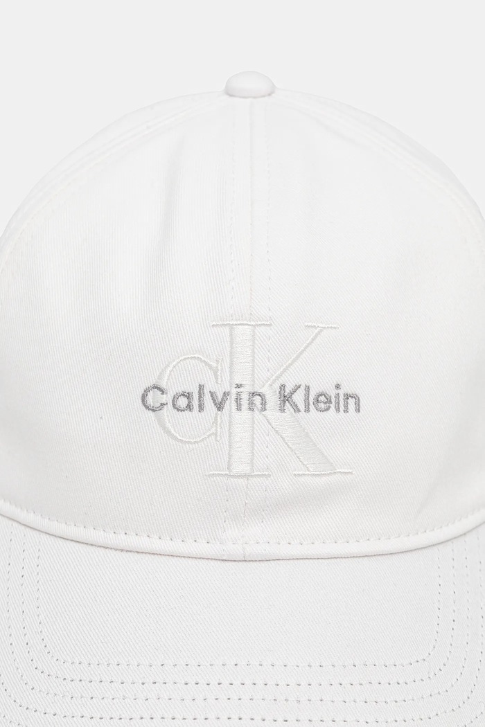 Calvin Klein kšiltovka dámská bavlněná LV04K5026G bílá SS26