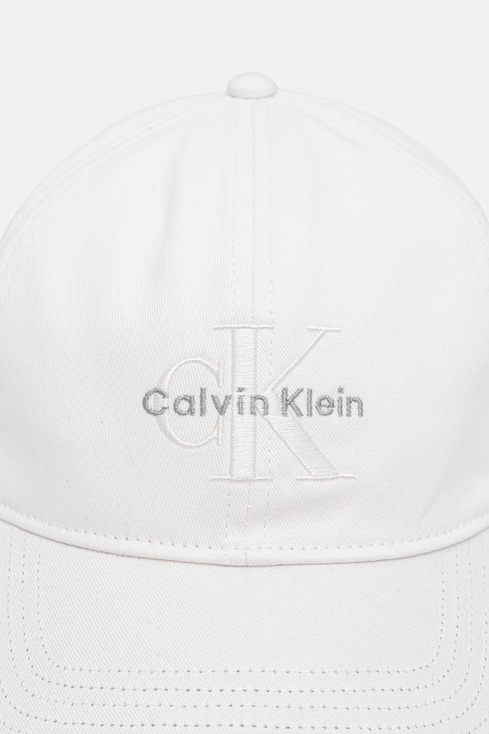 Calvin Klein kšiltovka dámská bavlněná LV04K5026G bílá SS26
