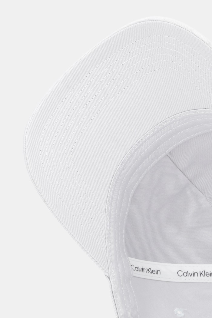 Βαμβακερό καπέλο του μπέιζμπολ Calvin Klein γκρί LV04F5032G