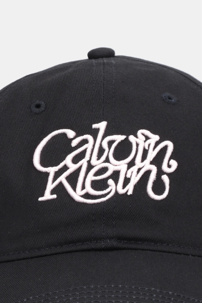 Βαμβακερό καπέλο του μπέιζμπολ Calvin Klein LV04F5032G μαύρο AW25