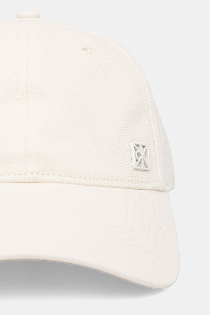 Calvin Klein kšiltovka dámská bavlněná LV04F5059G béžová SS26