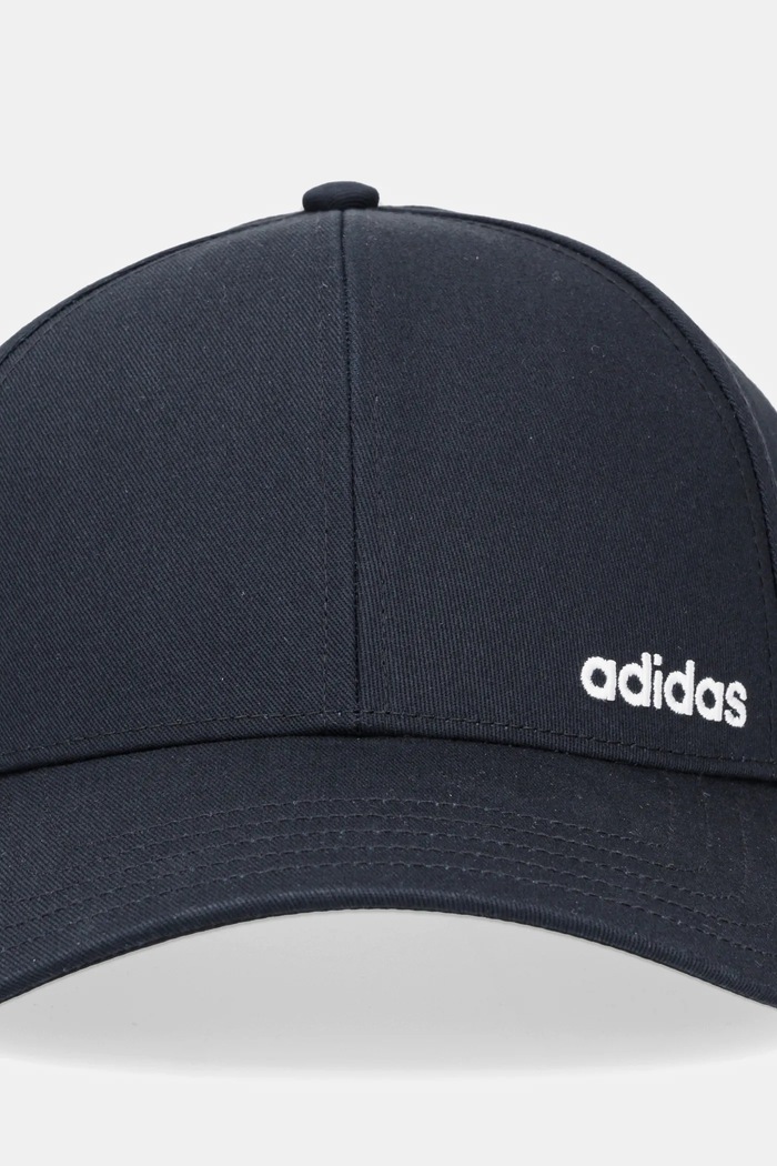 Памучна шапка с козирка adidas Performance JW0344 черен SS26