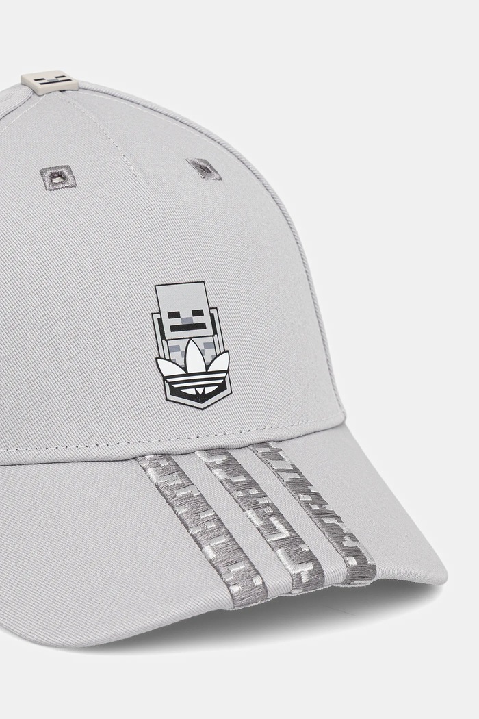 adidas Originals czapka z daszkiem bawełniana dziecięca MINECRAFT JW2982 szary AW25