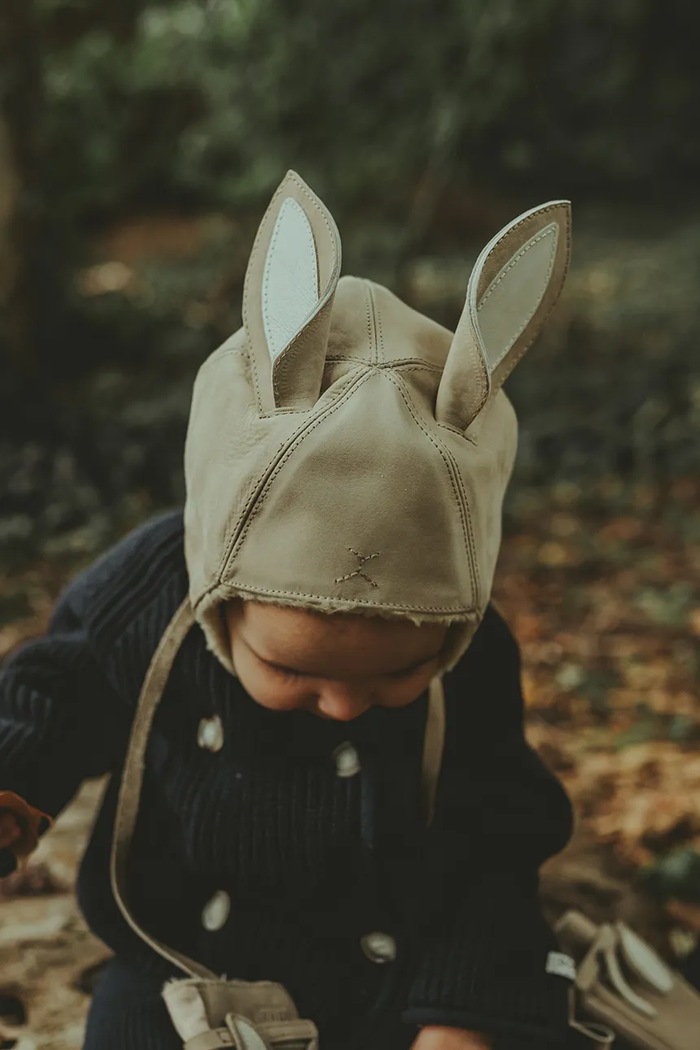 Detská semišová čiapka Donsje Kapi Classic Hat Bunny tenká béžová 6020002