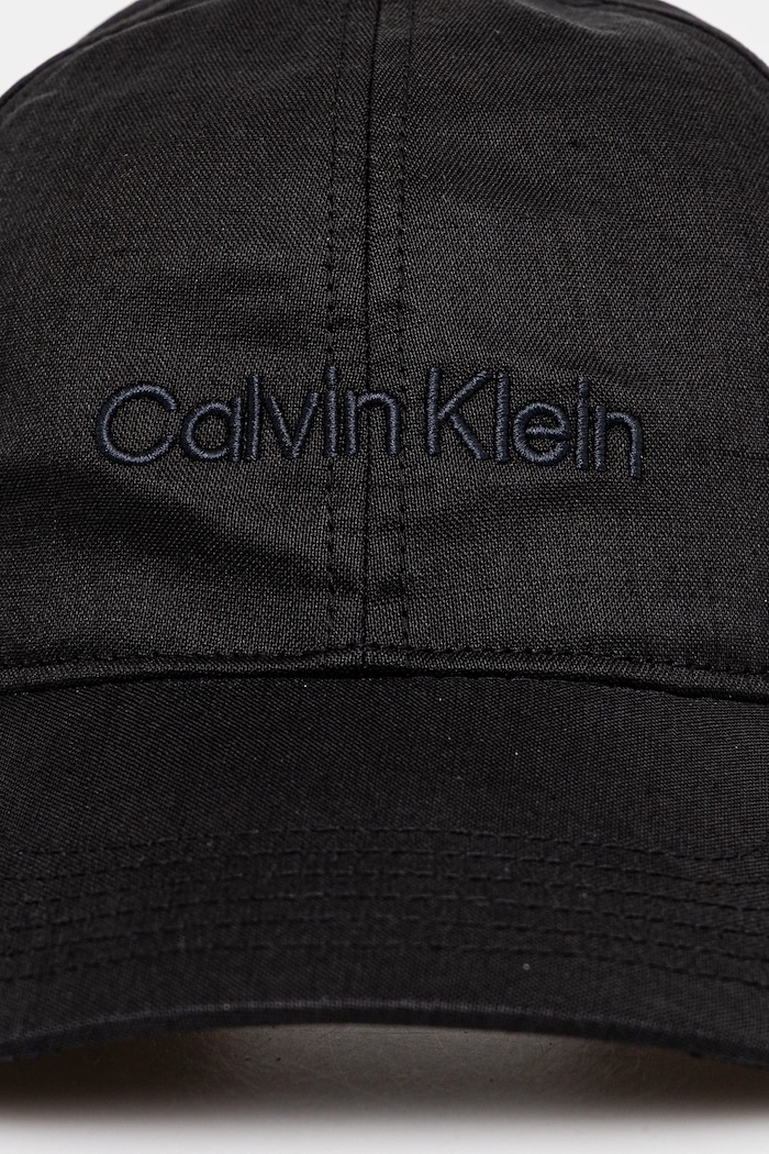 Calvin Klein Czapka z daszkiem LV04D5024G czarny AW25