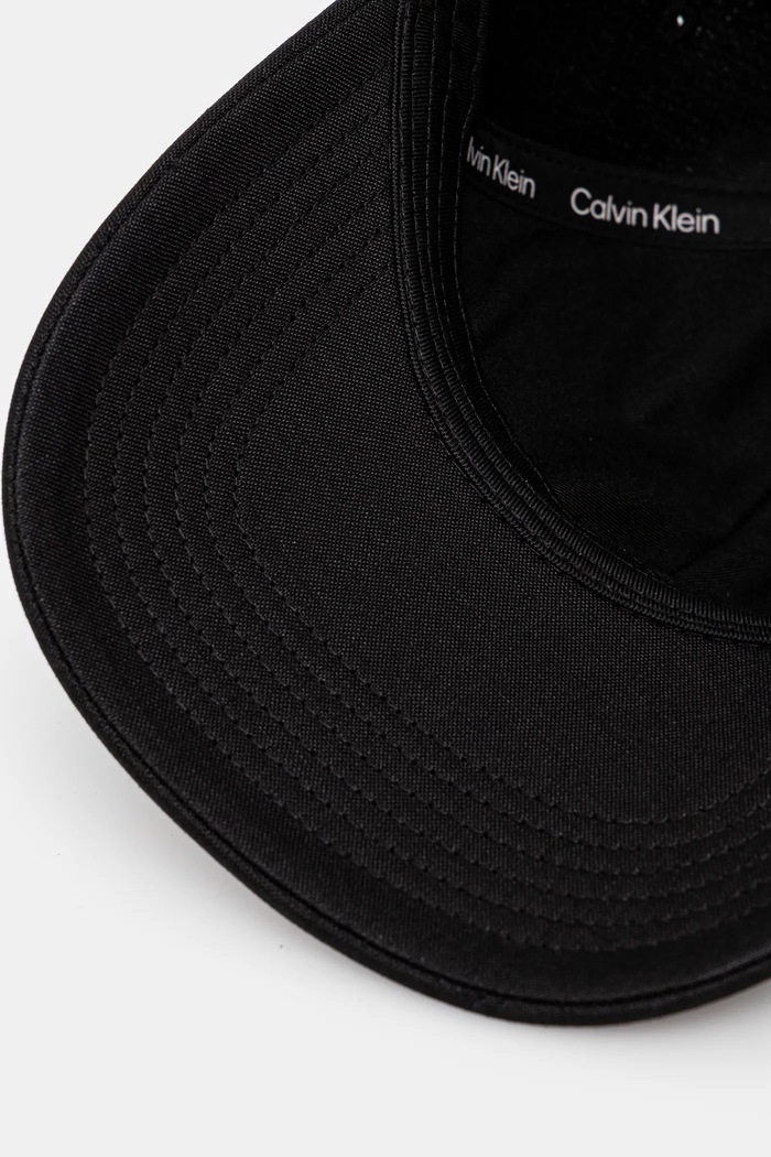 Czapka z daszkiem Calvin Klein LV04D5024G czarny