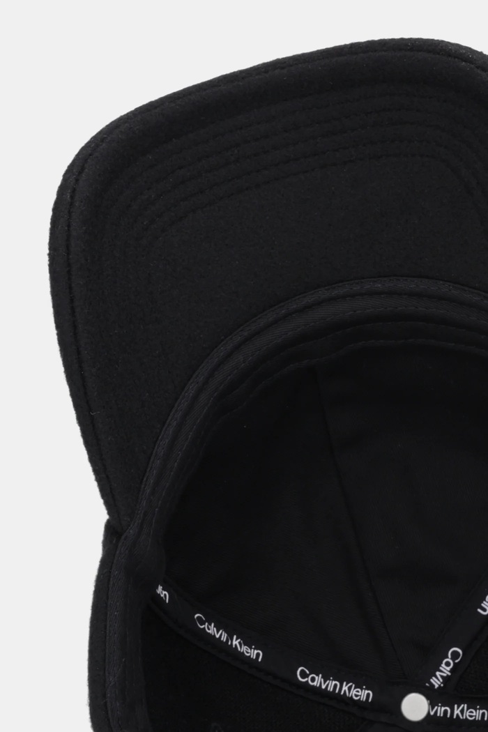 Kapa sa šiltom Calvin Klein crna LV04D5054G