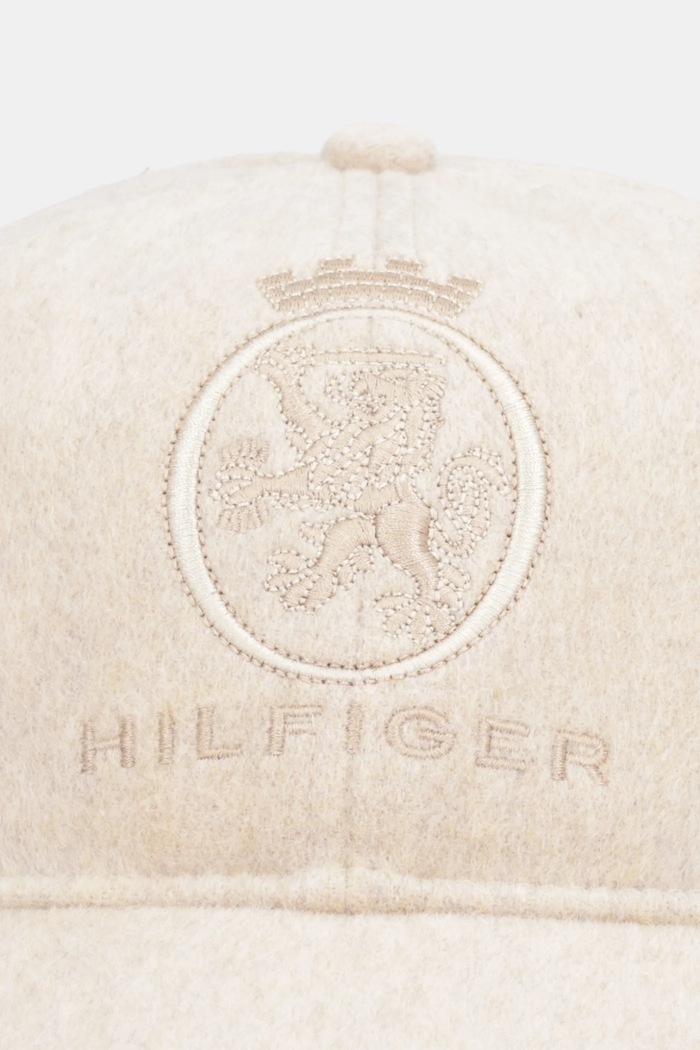 Vlnený šilt Tommy Hilfiger AM0AM13827 béžová AW25