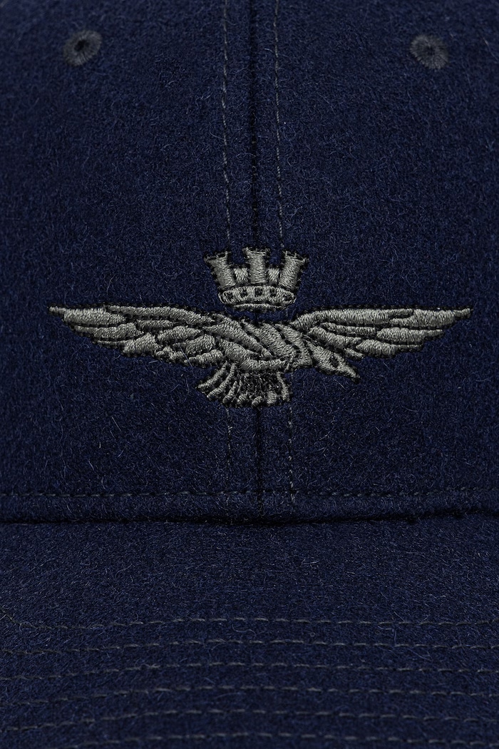 Aeronautica Militare czapka z daszkiem męska z dodatkiem wełny HA1085UCT02333 granatowy AW26