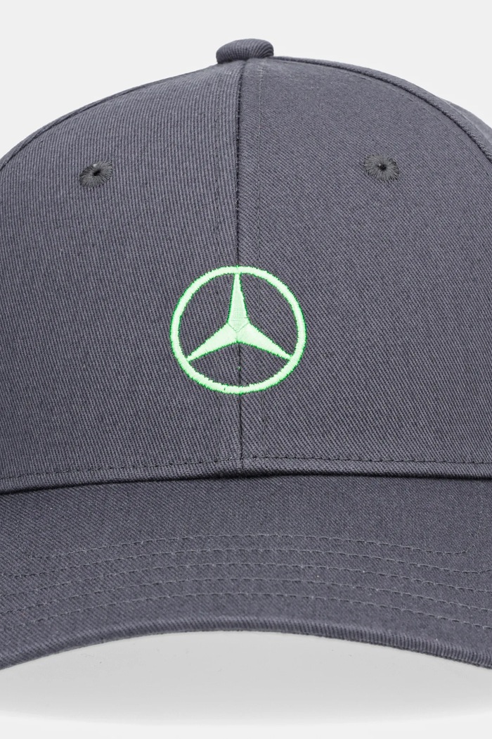 Bavlnená šiltovka adidas x Mercedes JZ2548 sivá AW25