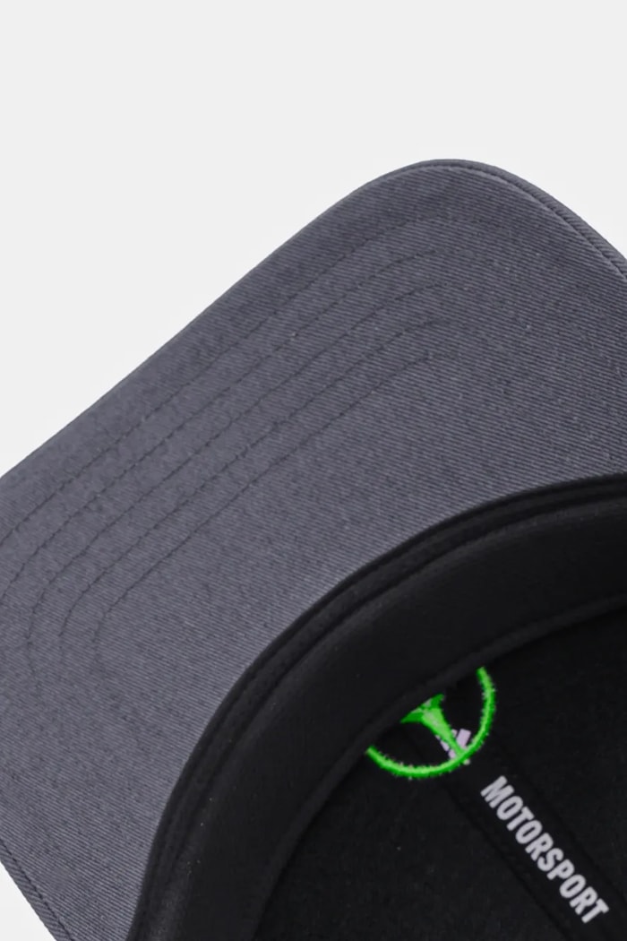 Bavlnená šiltovka adidas x Mercedes sivá JZ2548