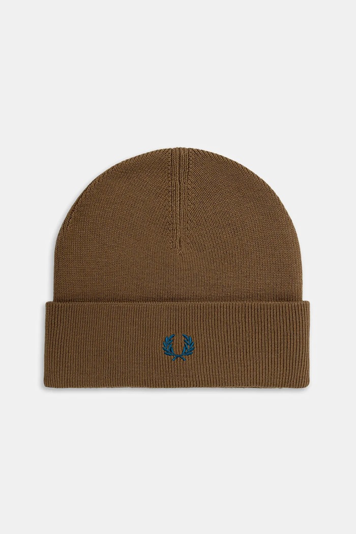 Μάλλινο σκουφί Fred Perry απλικέ καφέ C8161