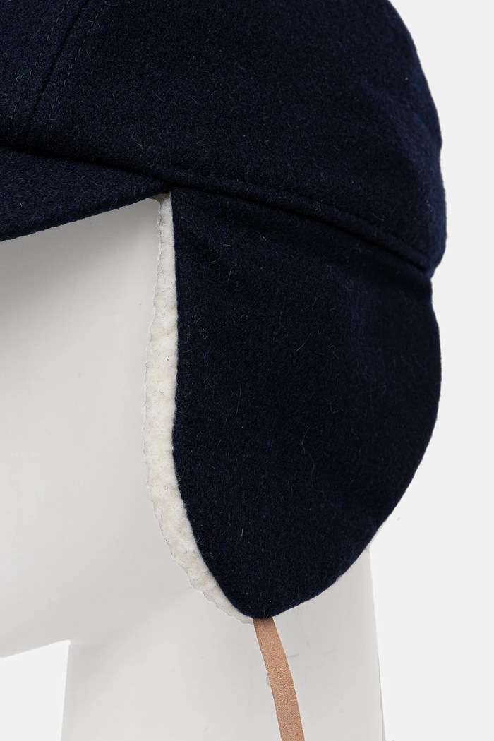 Čiapka s prímesou vlny LA Sportiva Forest Earflap ZZCH044 tmavomodrá