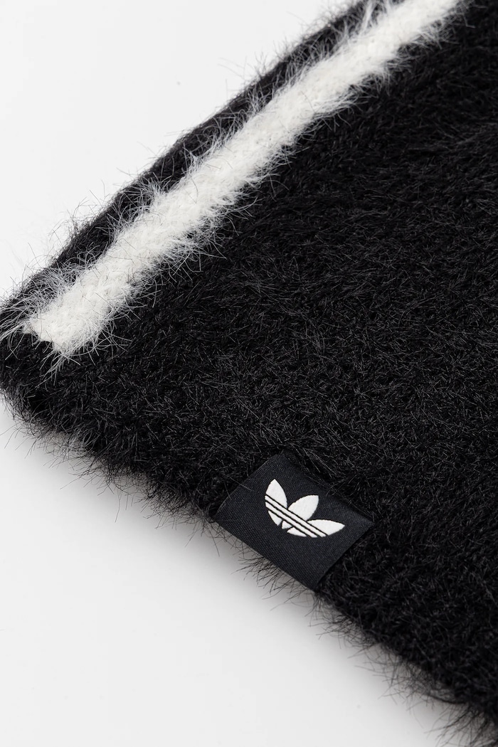 Akcesoria adidas Originals kominiarka Faux Fur JW7993 czarny